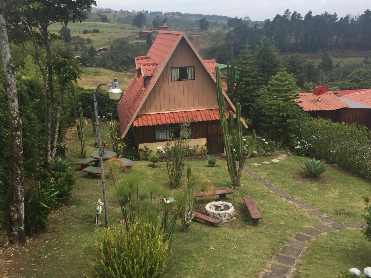 Fraijanes Hotel Chalets Los Volcanes מראה חיצוני תמונה